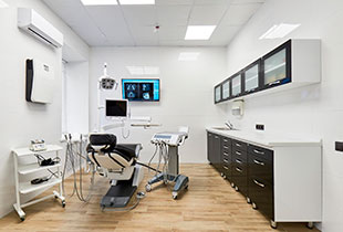 Стоматология MEDI Лечебный кабинет в MEDI